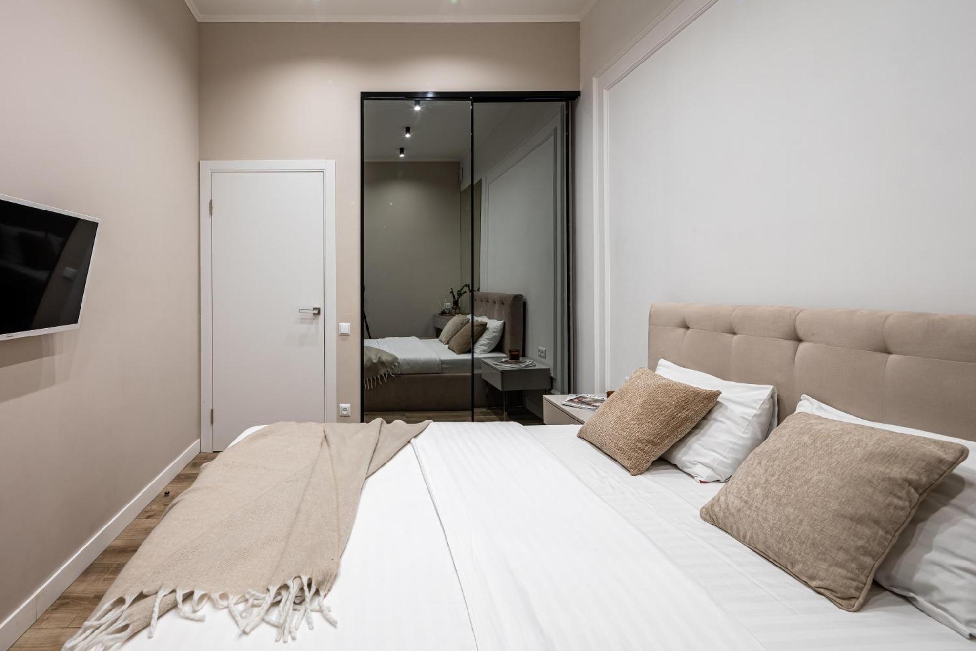 з двома спальнями! центр! Apartment