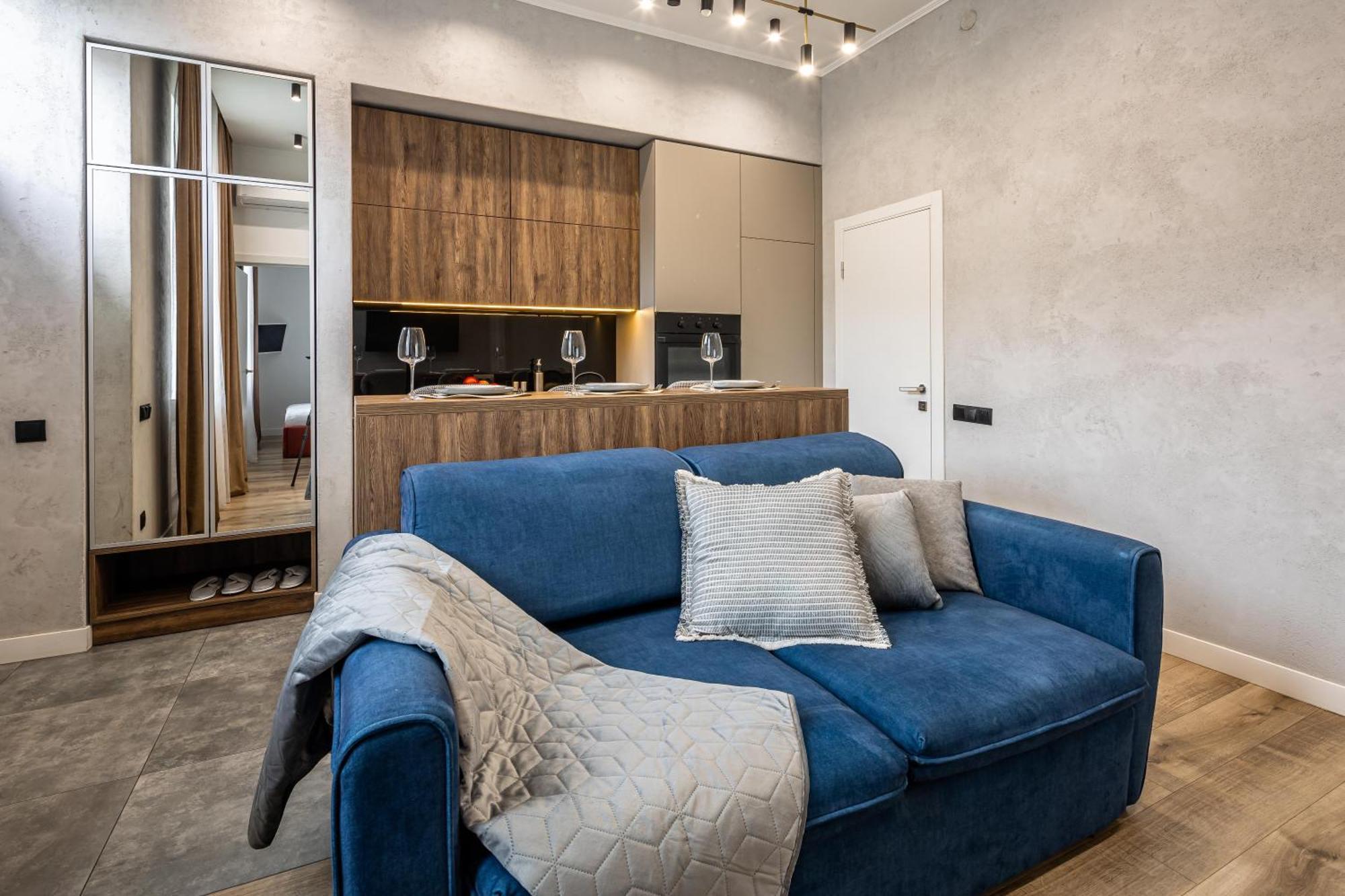 Apartment з двома спальнями! центр! *
